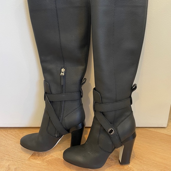 Fendi black boots - Picture 2 of 3